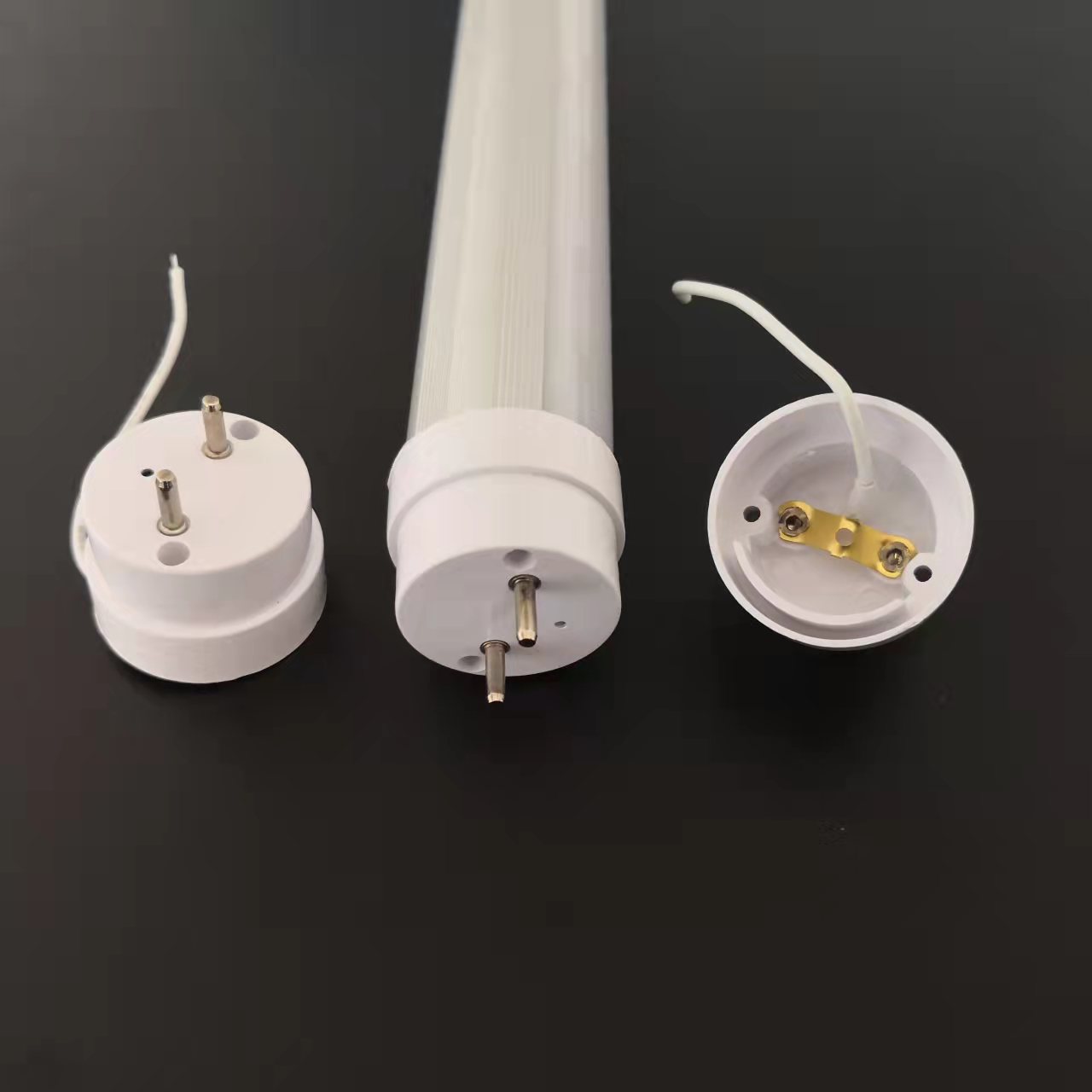 Co je to koncová čepice LED trubice?